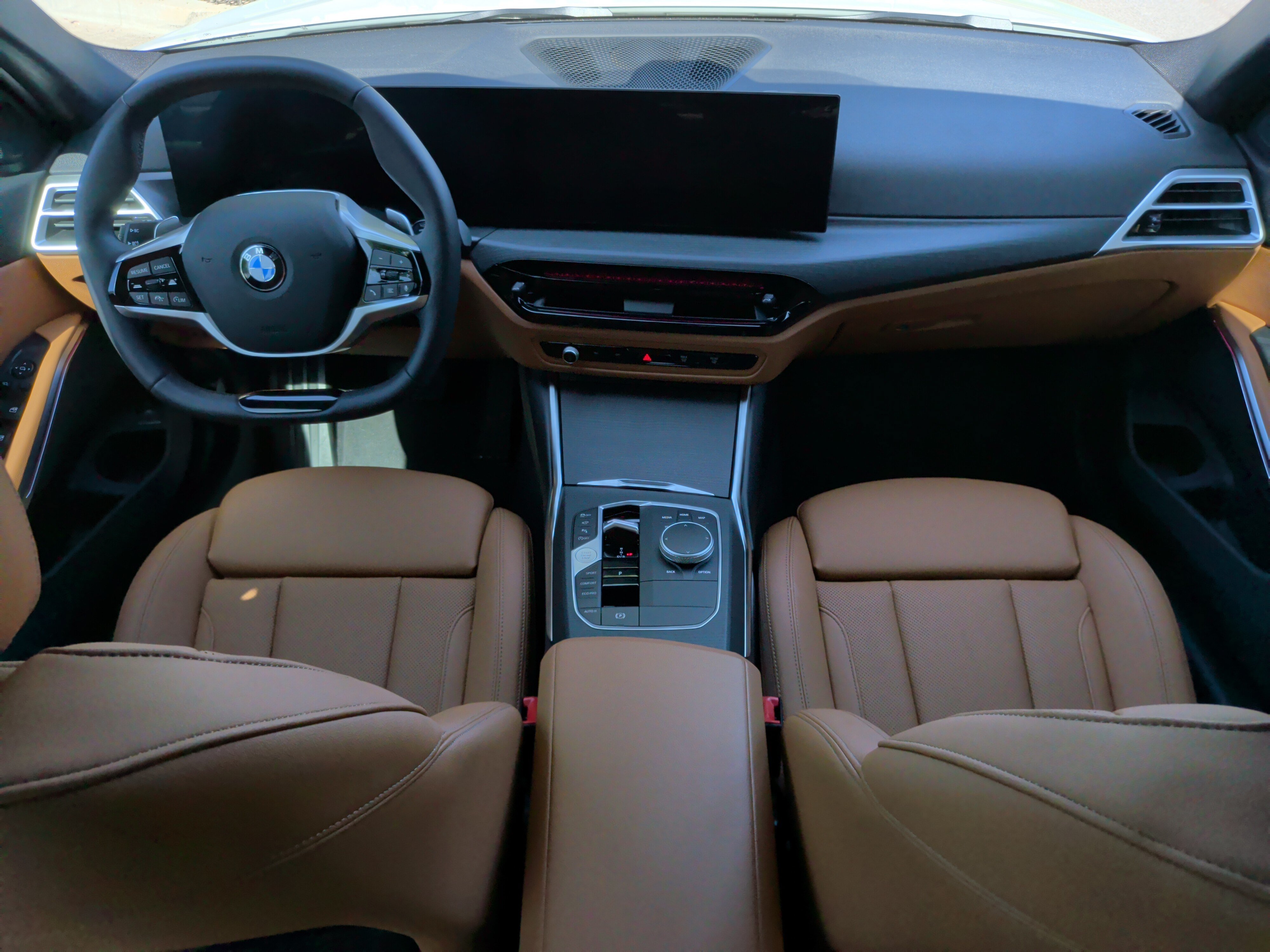 Used 2026 BMW 330i xDrive Sedan w/ Convenience Package AWD/4WD image 32