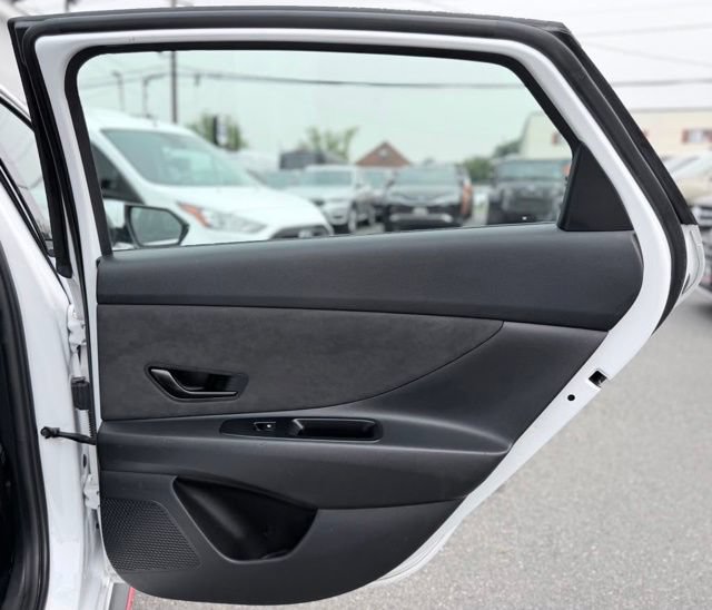 Used 2025 Hyundai Elantra N FWD image 24