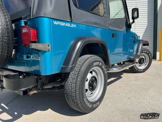 Used 1992 Jeep Wrangler 4WD image 12