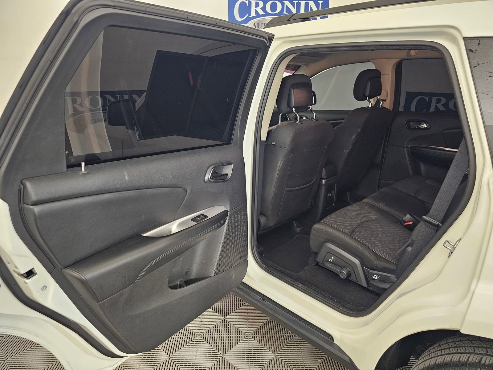 Used 2016 Dodge Journey SXT AWD/4WD image 18
