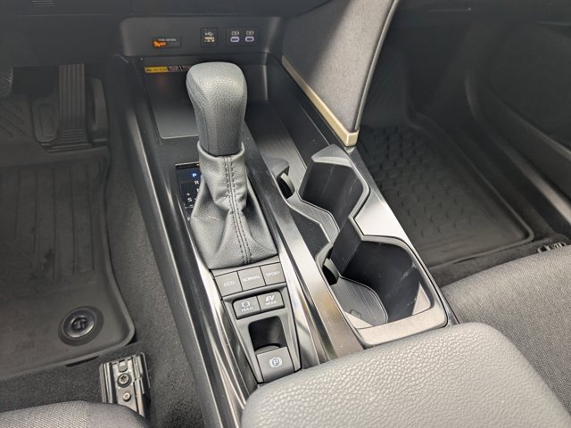 Used 2025 Toyota Camry LE image 26