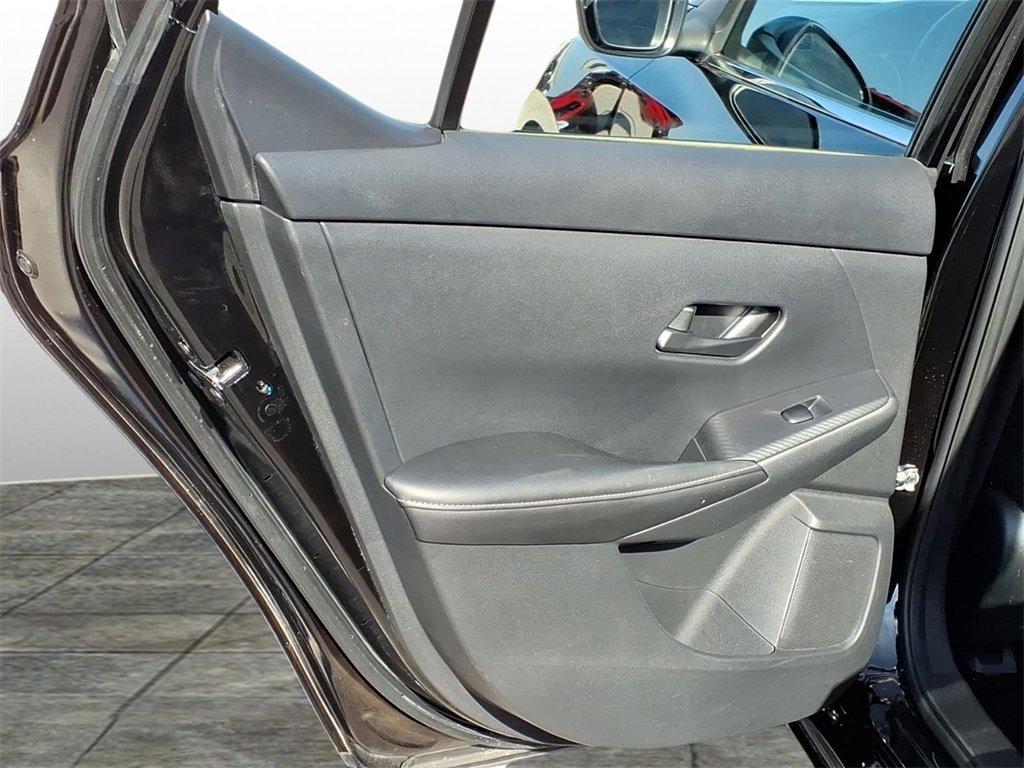 Used 2024 Nissan Sentra SV image 17