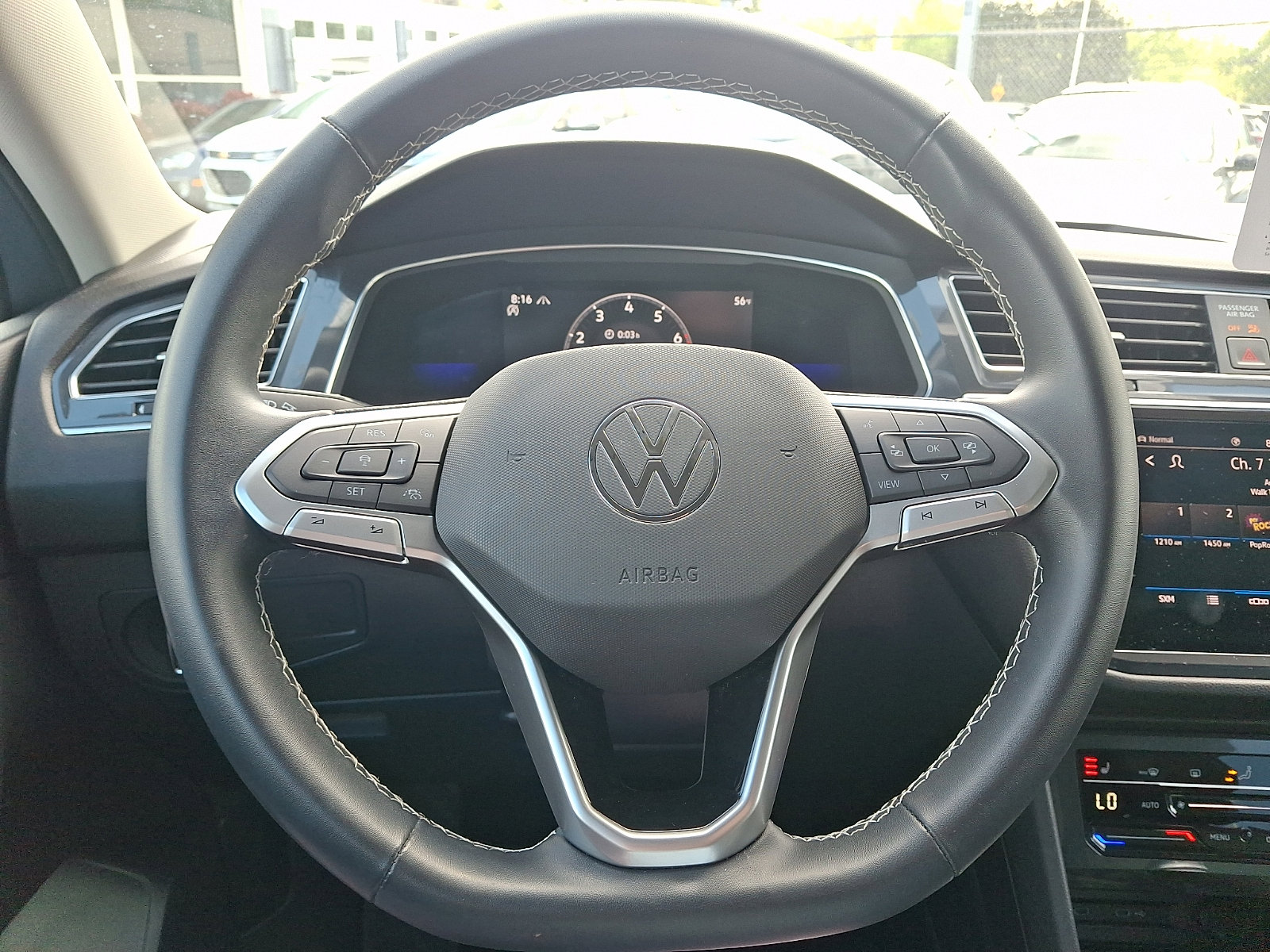 Certified 2022 Volkswagen Tiguan SE AWD/4WD image 18
