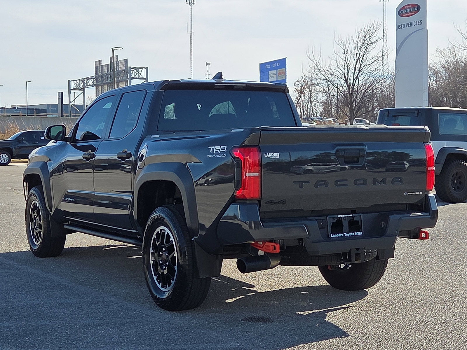 Used 2024 Toyota Tacoma TRD Off-Road image 4