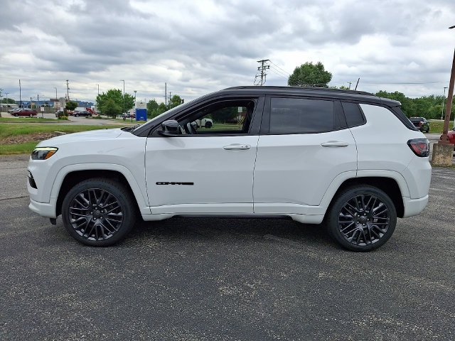 Certified 2022 Jeep Compass High Altitude AWD/4WD image 6