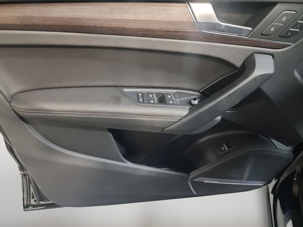 Used 2022 Audi Q5 2.0T Premium Plus image 9