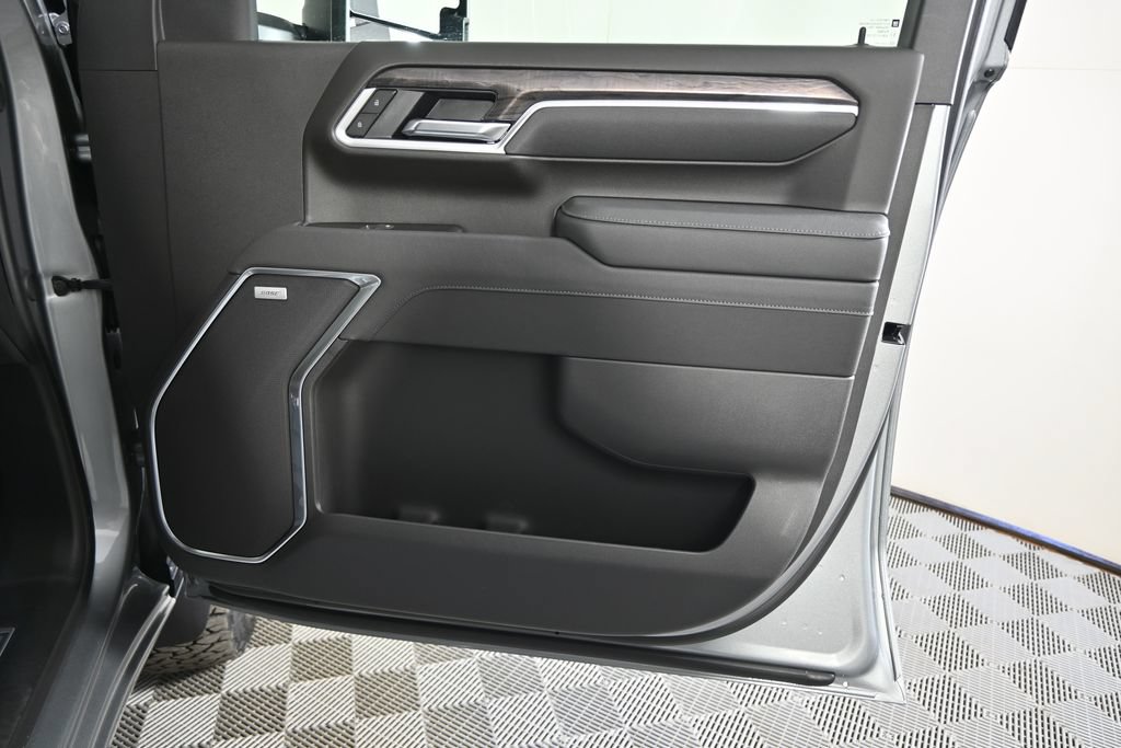 New 2026 Chevrolet Silverado 2500 LTZ w/ LTZ Plus Package AWD/4WD image 13