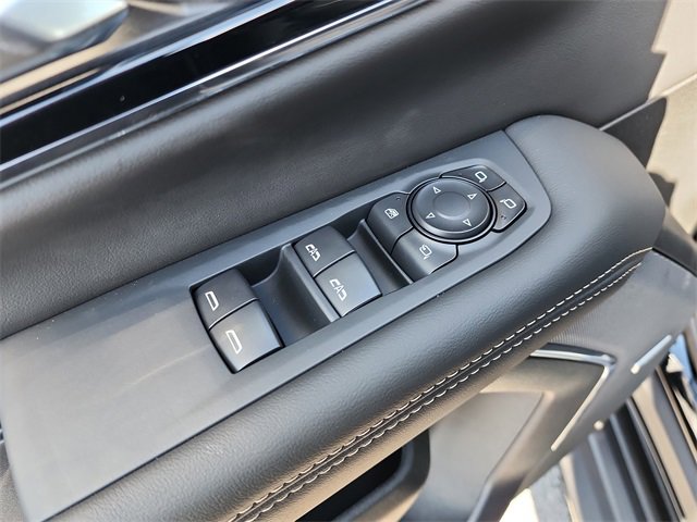 New 2026 GMC Yukon Elevation w/ Elevation Premium Package image 12
