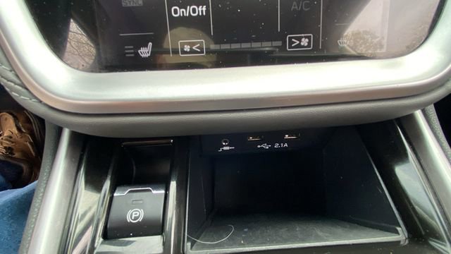 Used 2020 Subaru Outback Onyx Edition XT AWD/4WD image 28