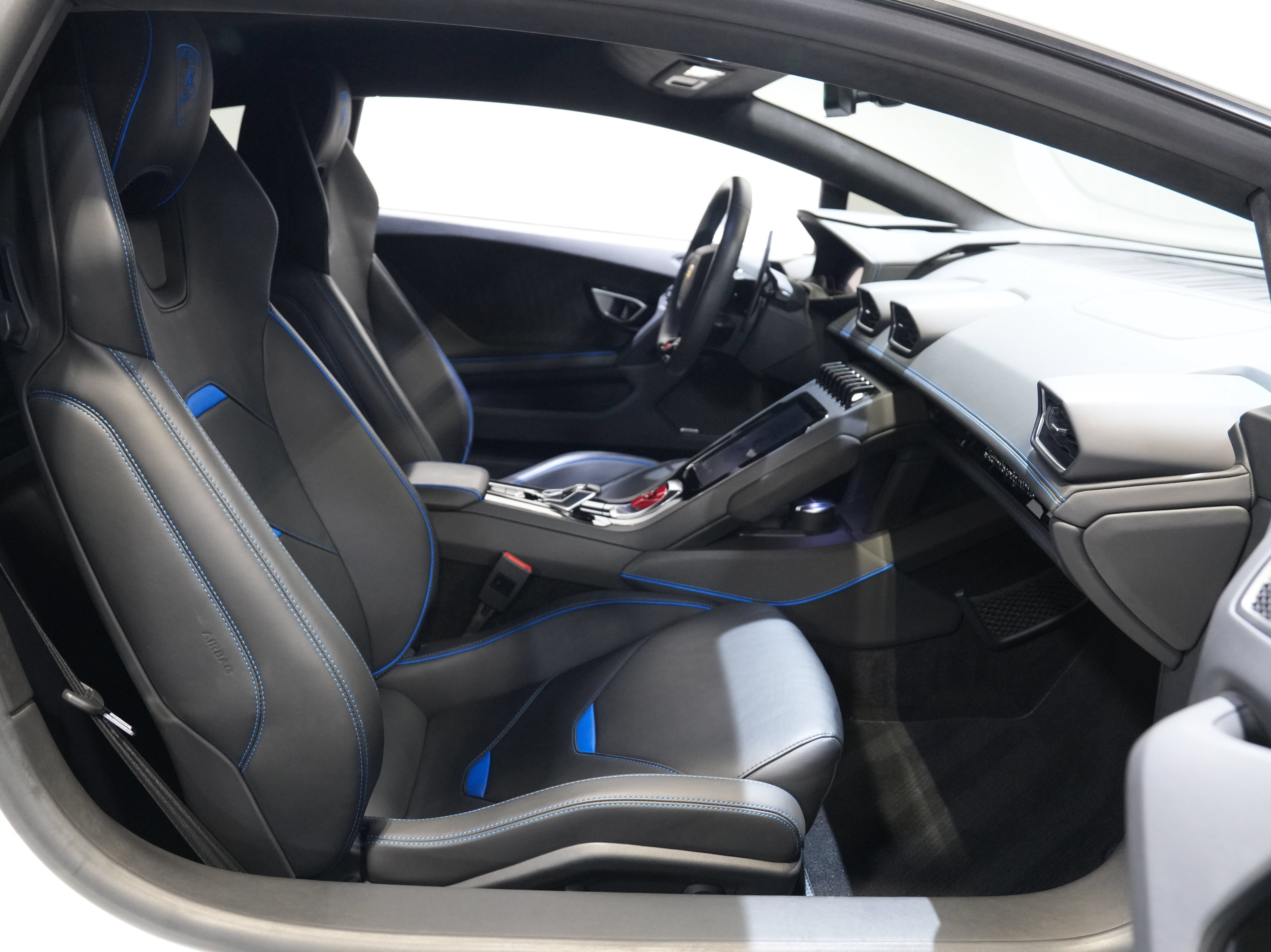 Used 2020 Lamborghini Huracan EVO AWD/4WD image 31