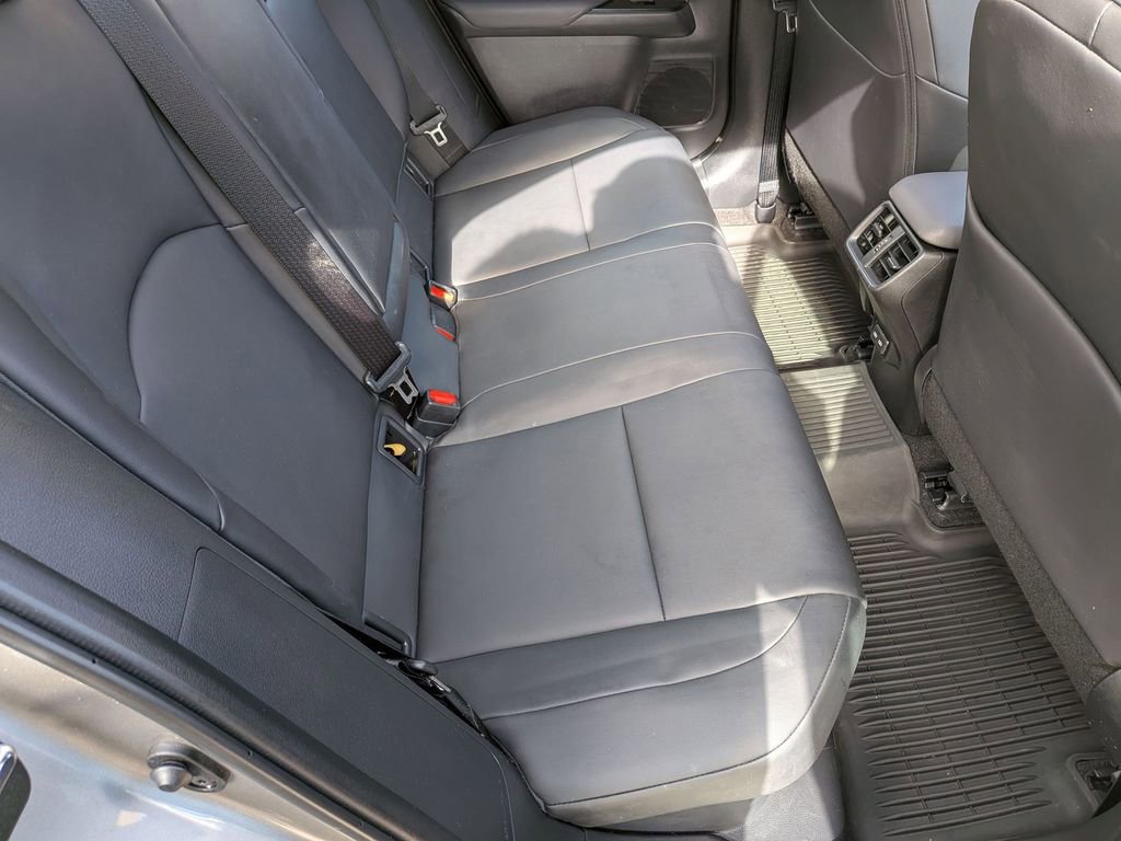 Used 2022 Lexus UX 250h 250h Base w/ Premium Package image 24