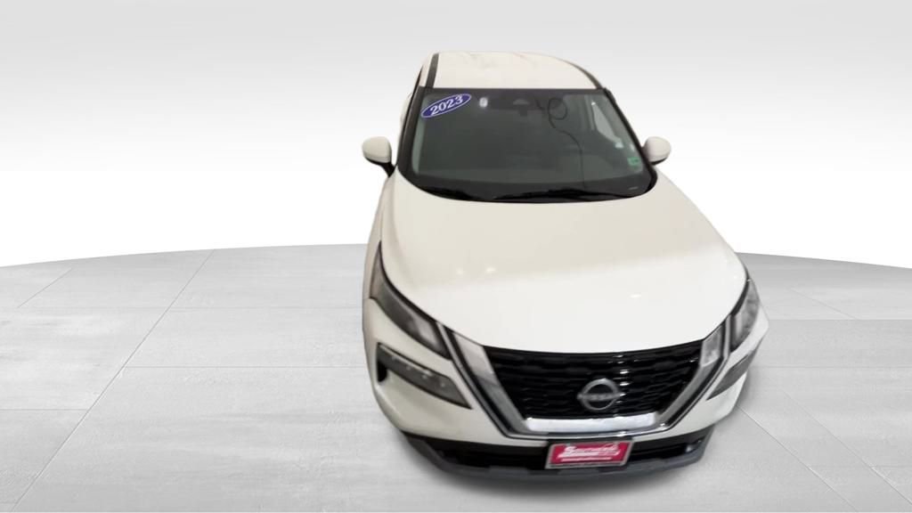Used 2023 Nissan Rogue SV image 15