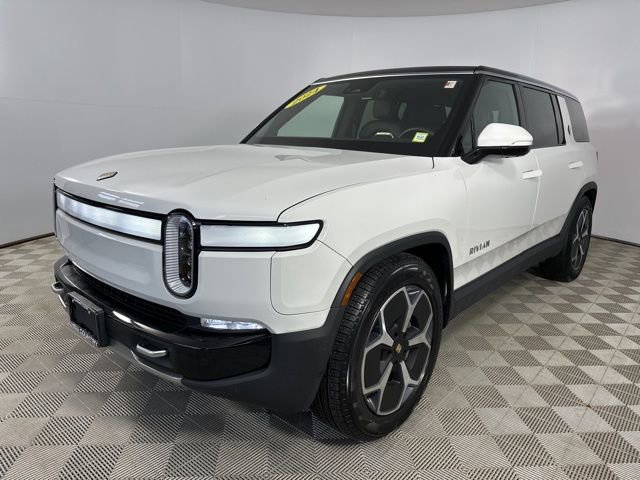 Used 2024 Rivian R1S Adventure image 3