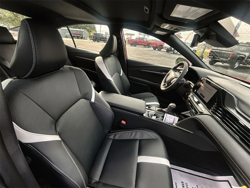 New 2025 Toyota Camry SE w/ Convenience Package image 14