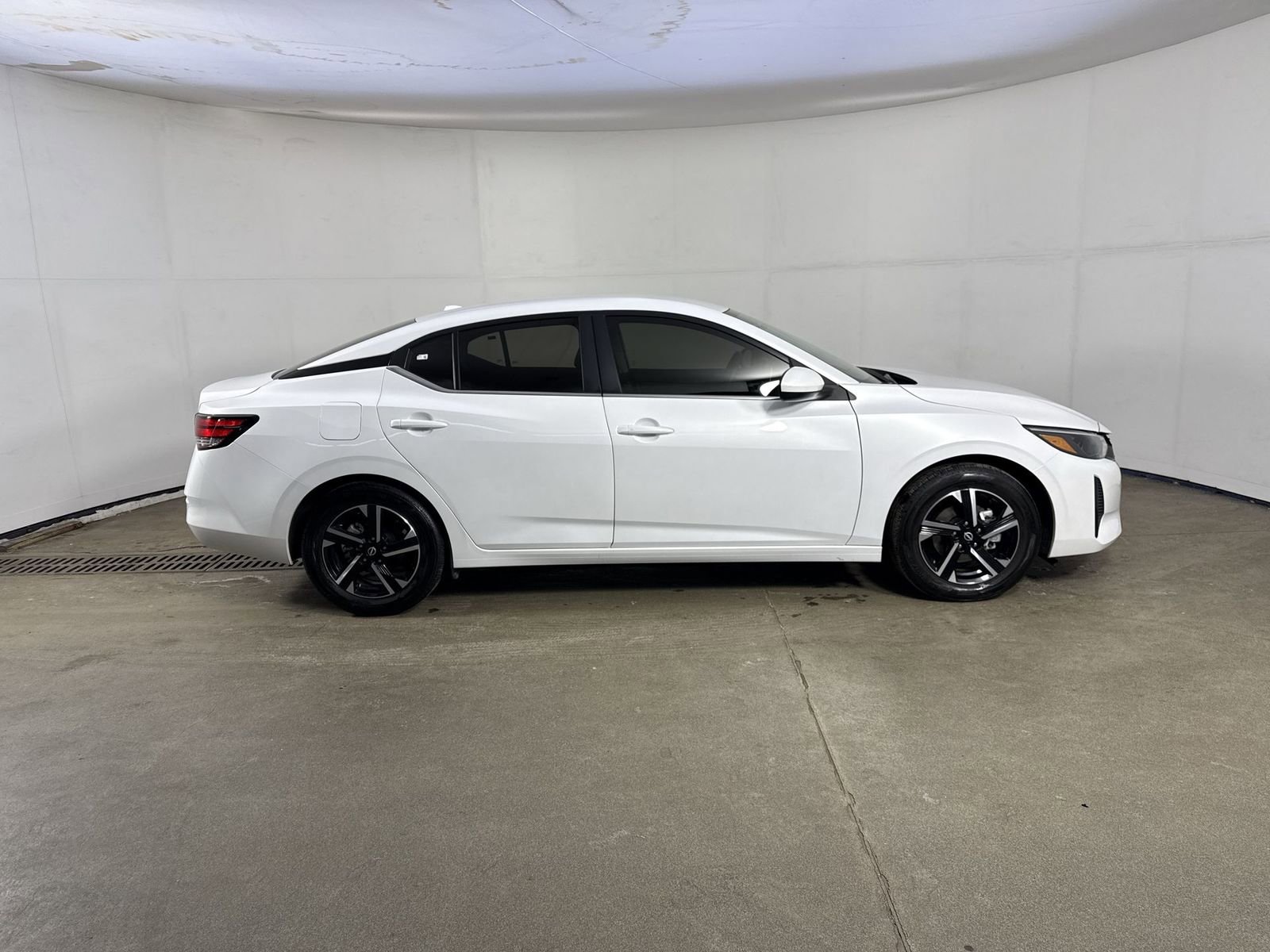 Certified 2025 Nissan Sentra SV image 36