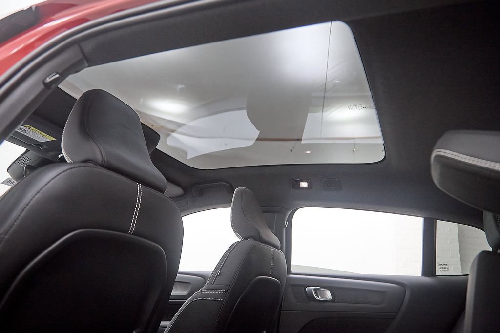 Certified 2023 Volvo C40 P8 Recharge Ultimate image 21