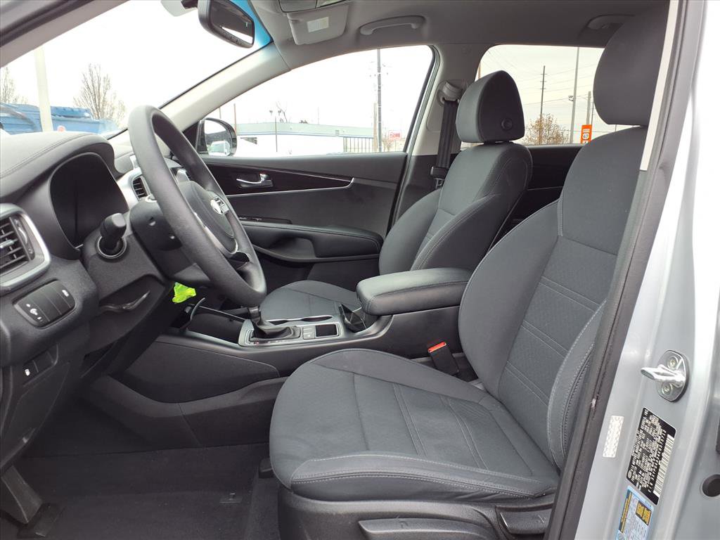 Used 2019 Kia Sorento L image 18