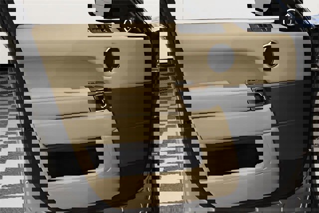 Used 2017 Land Rover Range Rover Sport HSE image 22