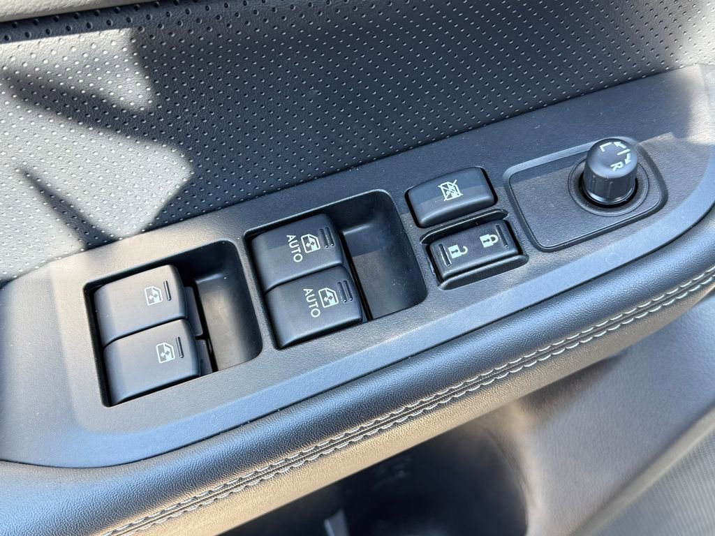 Used 2017 Subaru Outback 2.5i Limited image 19