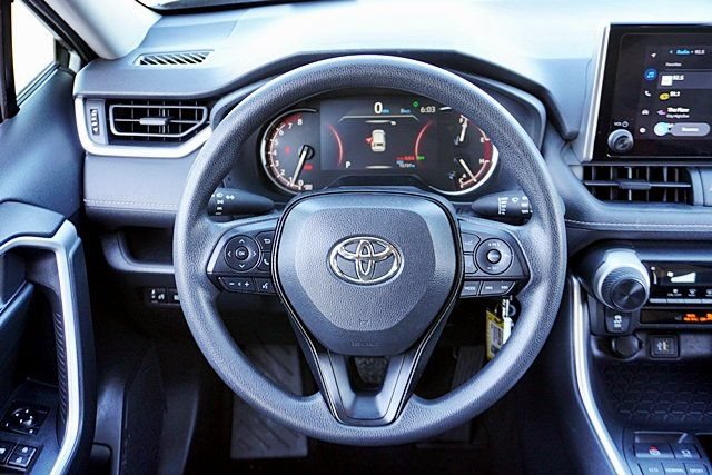 Used 2025 Toyota RAV4 LE FWD image 20
