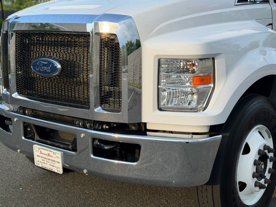 Used 2022 Ford F650 2WD Regular Cab Super Duty image 18