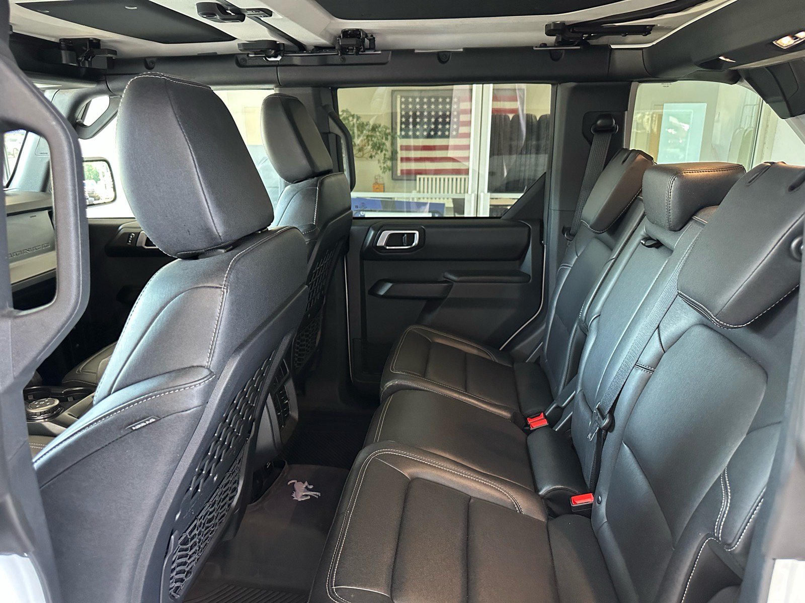 Certified 2026 Ford Bronco Badlands w/ Sasquatch Package AWD/4WD image 22