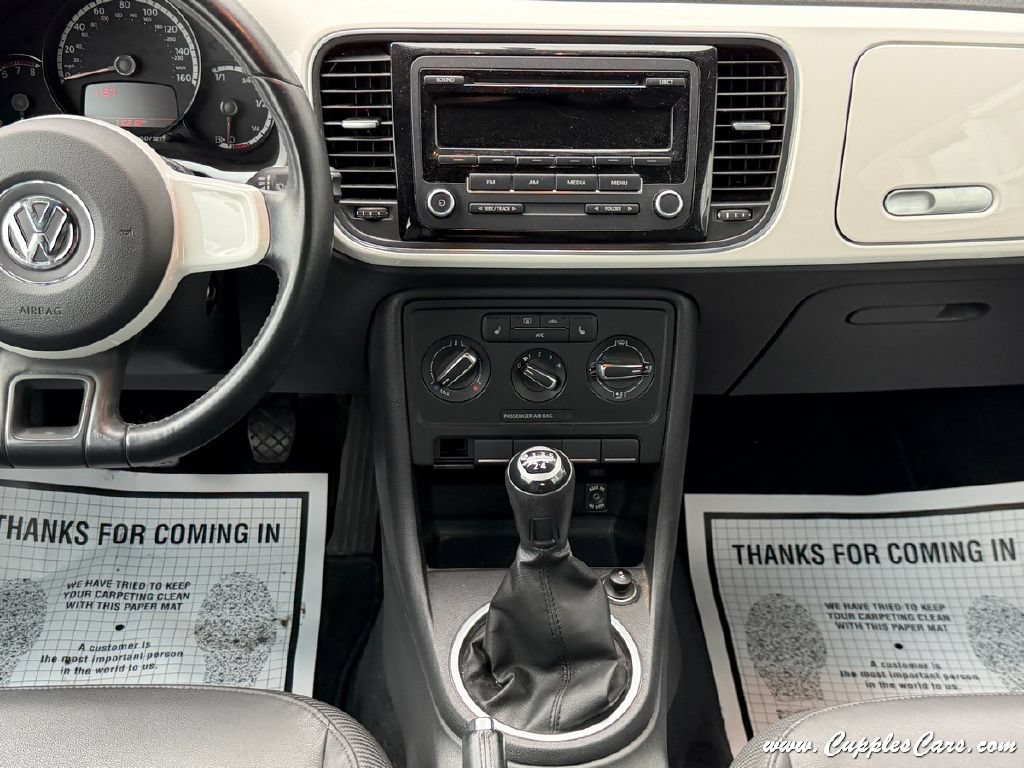 Used 2013 Volkswagen Beetle 2.5 FWD image 18