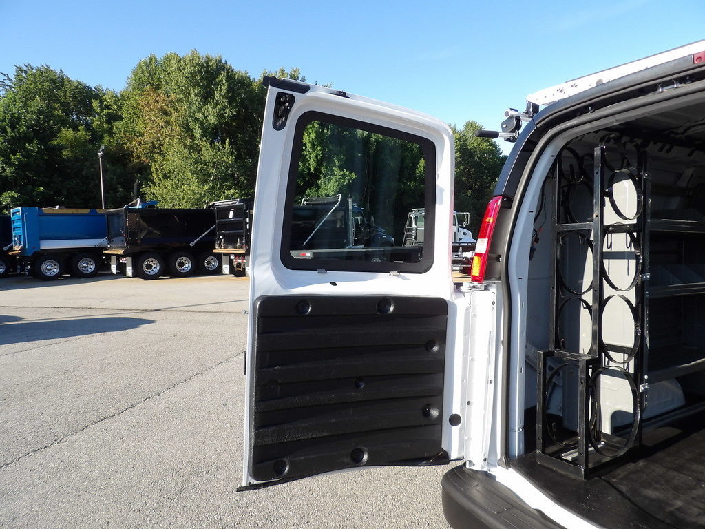 Used 2022 Chevrolet Express 2500 w/ Driver Convenience Package RWD image 41