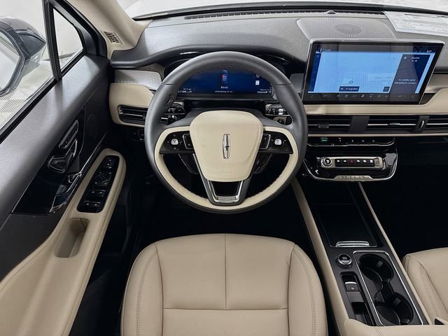 New 2026 Lincoln Corsair Premiere image 23