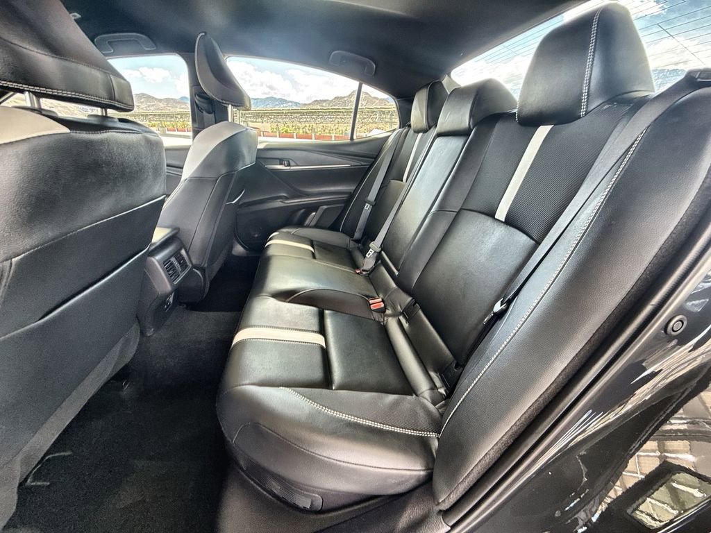 Used 2025 Toyota Camry SE image 17