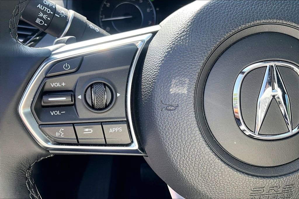Used 2025 Acura RDX SH-AWD image 25