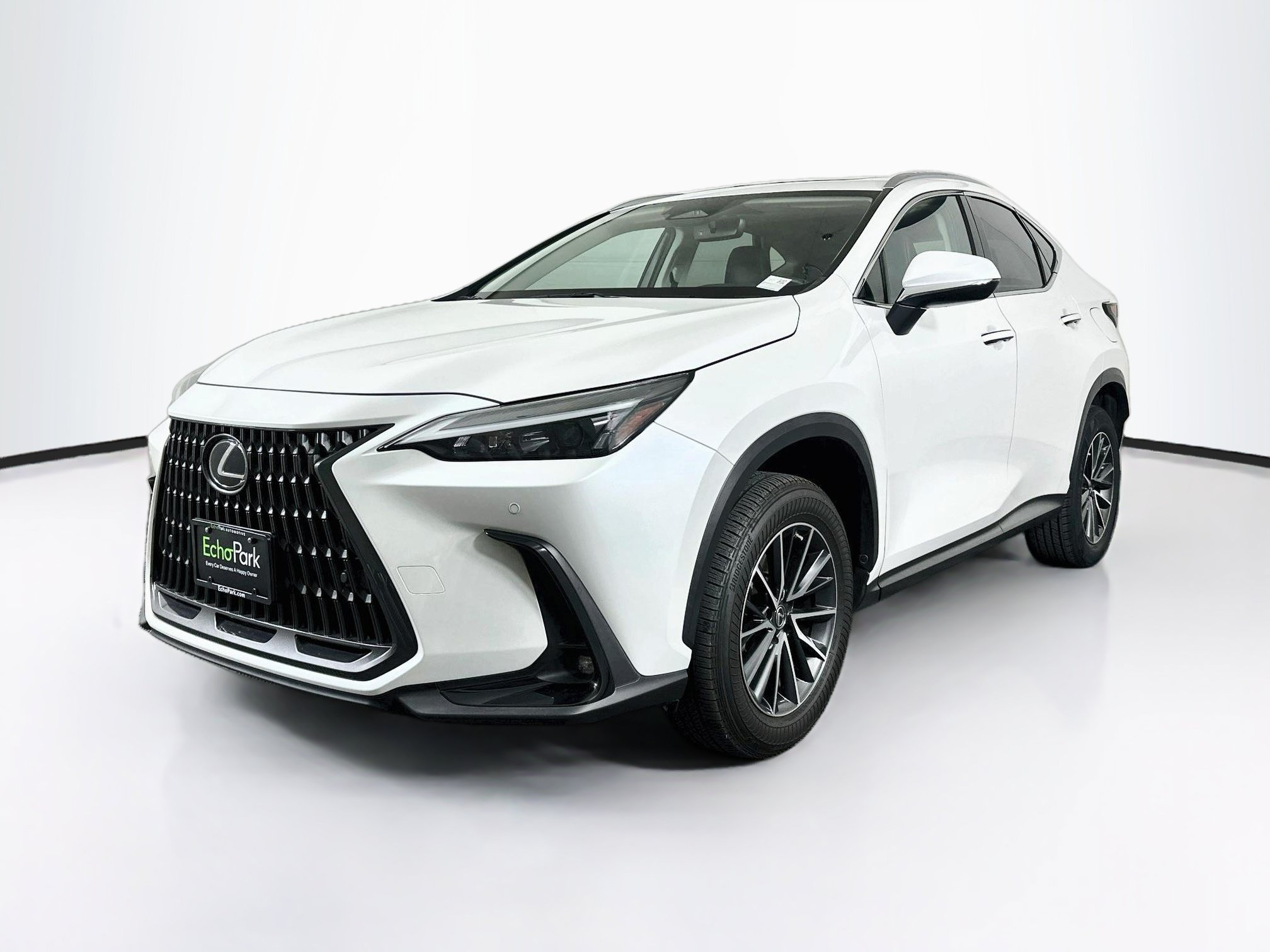 Used 2022 Lexus NX 350 AWD image 3