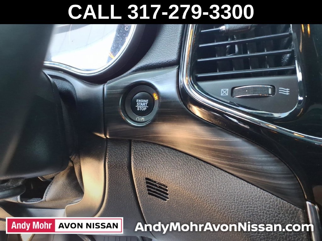 Used 2019 Jeep Grand Cherokee Altitude AWD/4WD image 23