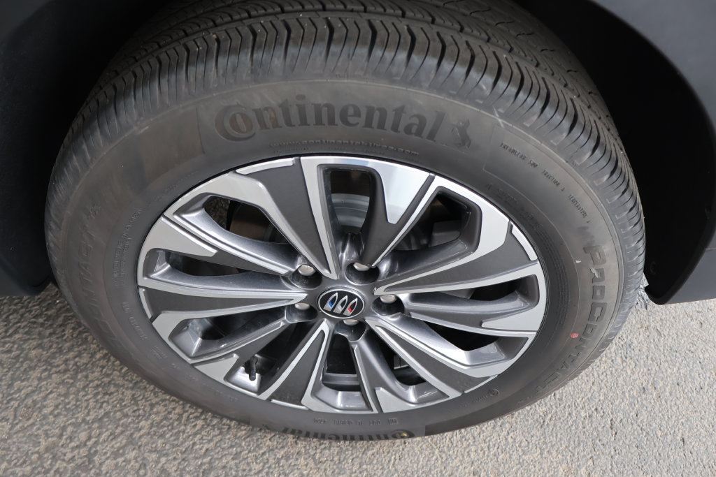 Used 2025 Buick Envision Preferred AWD/4WD image 60