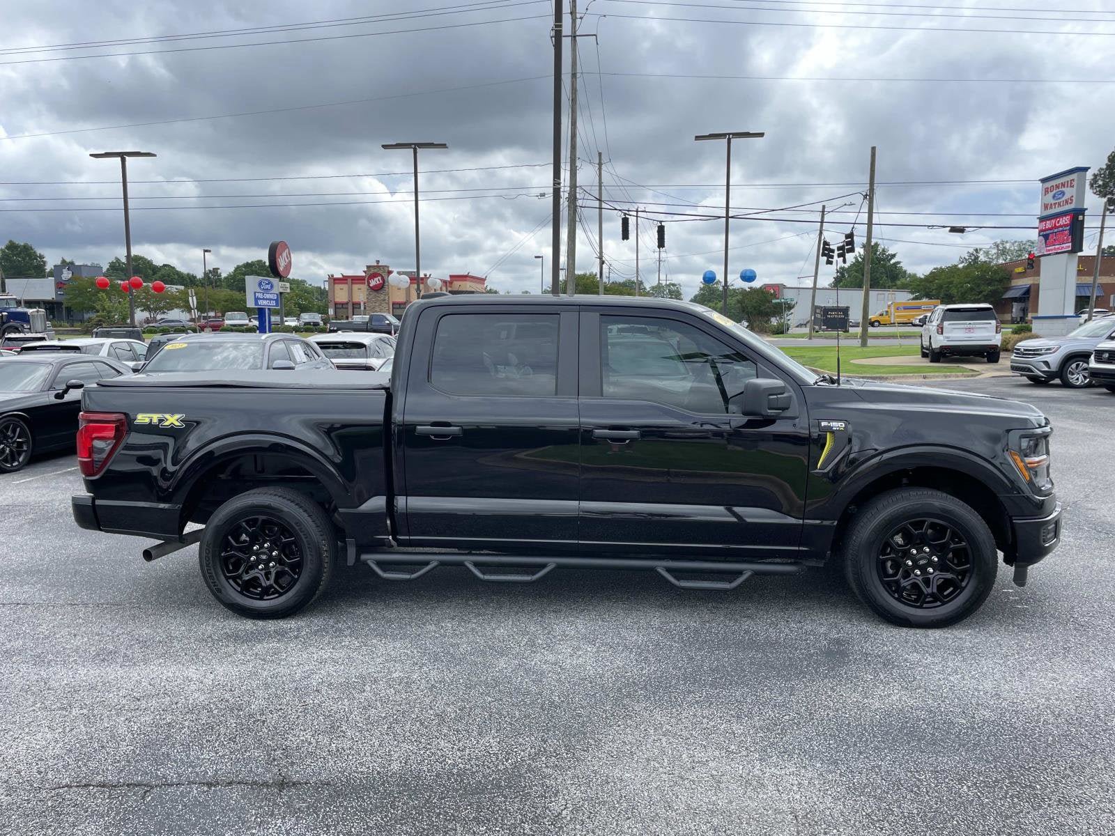 Used 2025 Ford F150 STX RWD image 2