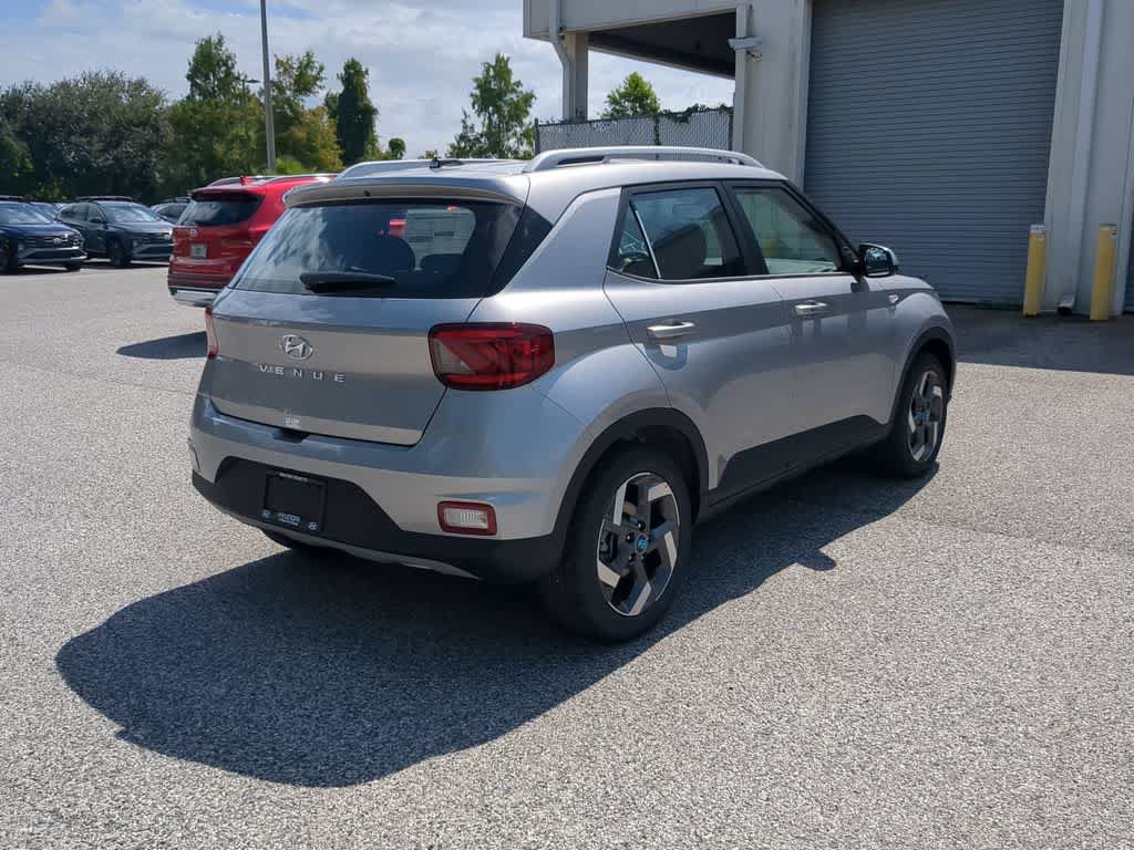 New 2026 Hyundai Venue SEL FWD image 7