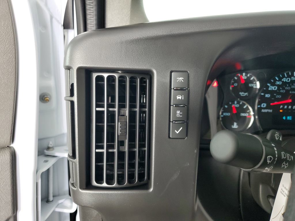 New 2026 Chevrolet Express 3500 Extended RWD image 25