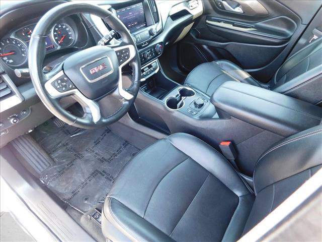 Used 2024 GMC Terrain SLT AWD/4WD image 16
