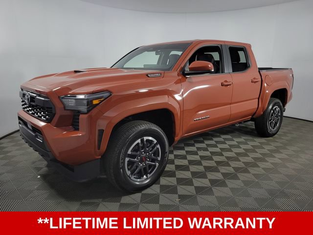 Used 2025 Toyota Tacoma TRD Sport image 3
