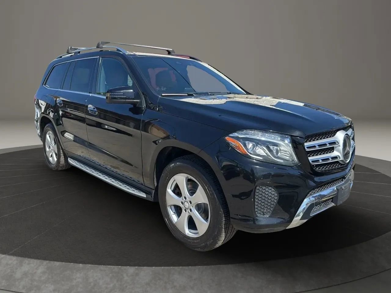 Used 2017 Mercedes-Benz GLS 450 4MATIC image 3