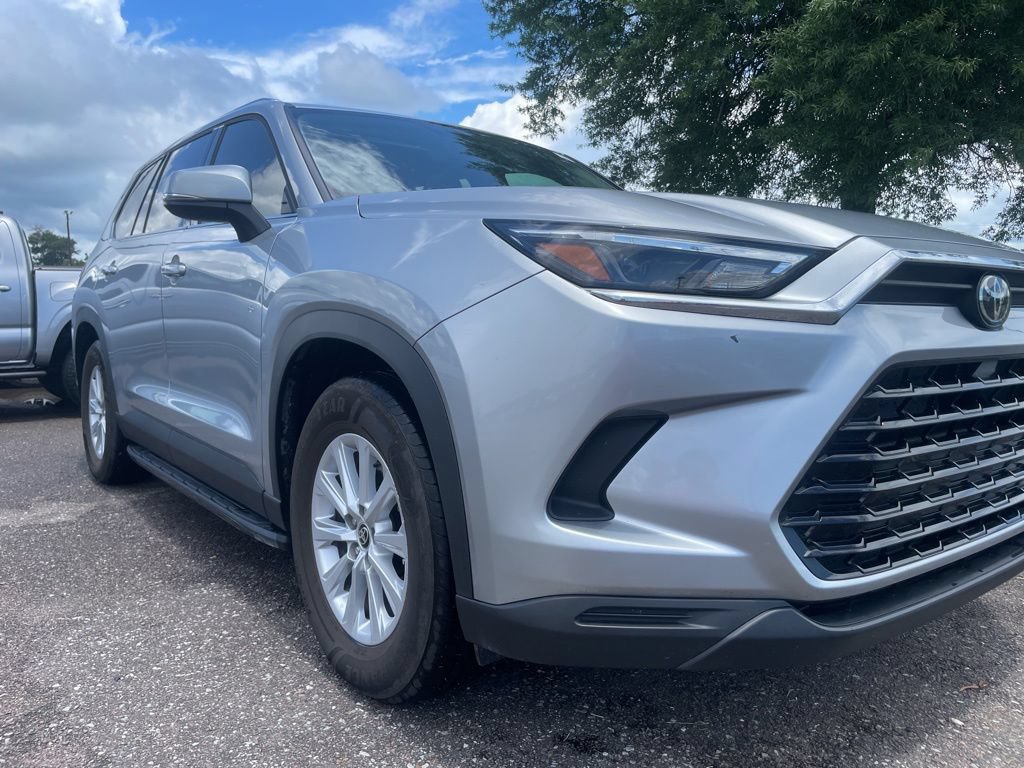 Used 2026 Toyota Grand Highlander AWD image 10