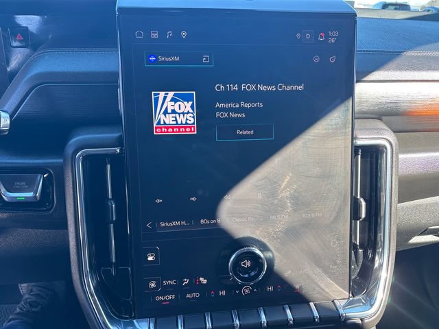 Used 2025 GMC Yukon Denali image 32