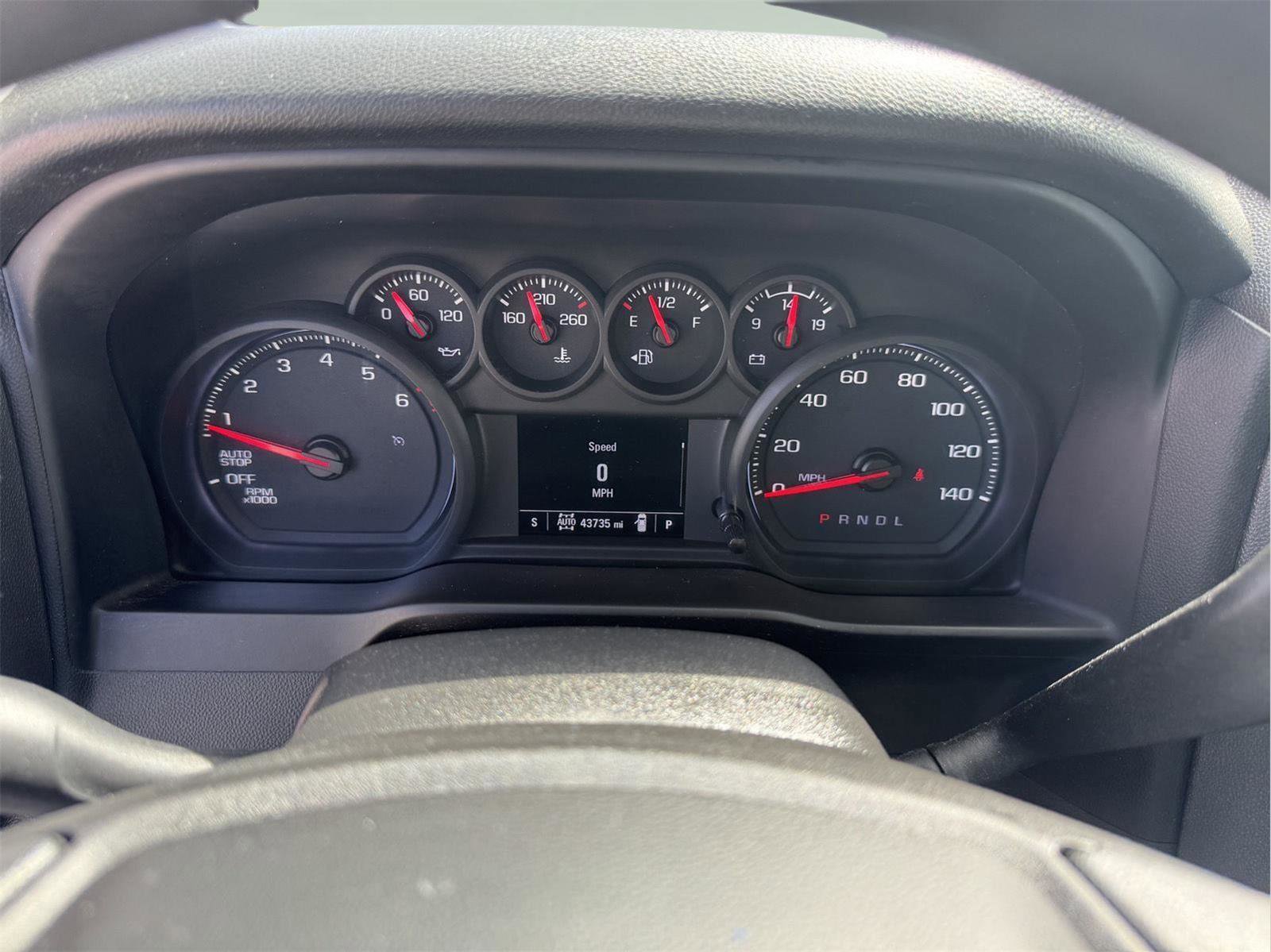 Used 2020 Chevrolet Silverado 1500 Custom w/ Custom Value Package AWD/4WD image 15
