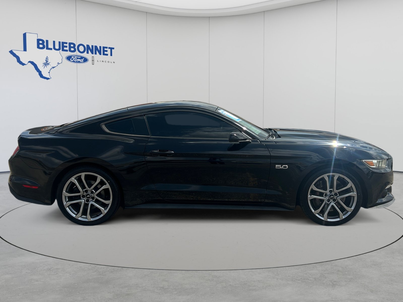 Used 2016 Ford Mustang GT w/ GT Performance Package RWD image 4