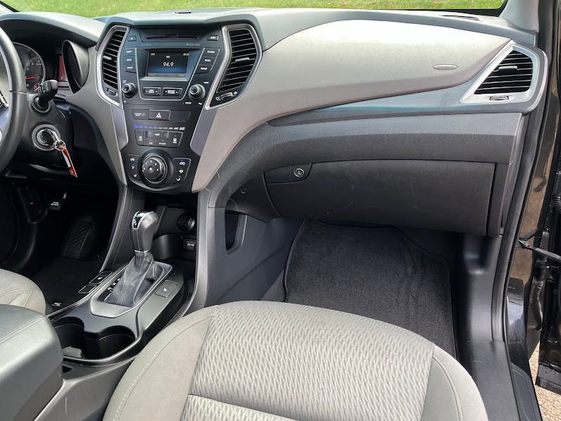 Used 2014 Hyundai Santa Fe Sport w/ Popular Equipment Package 02 image 38
