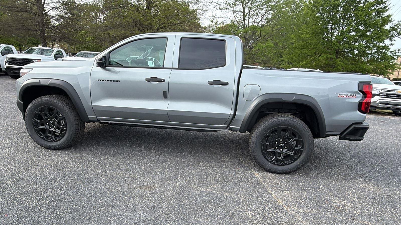 Used 2026 Chevrolet Colorado Trail Boss AWD/4WD image 8