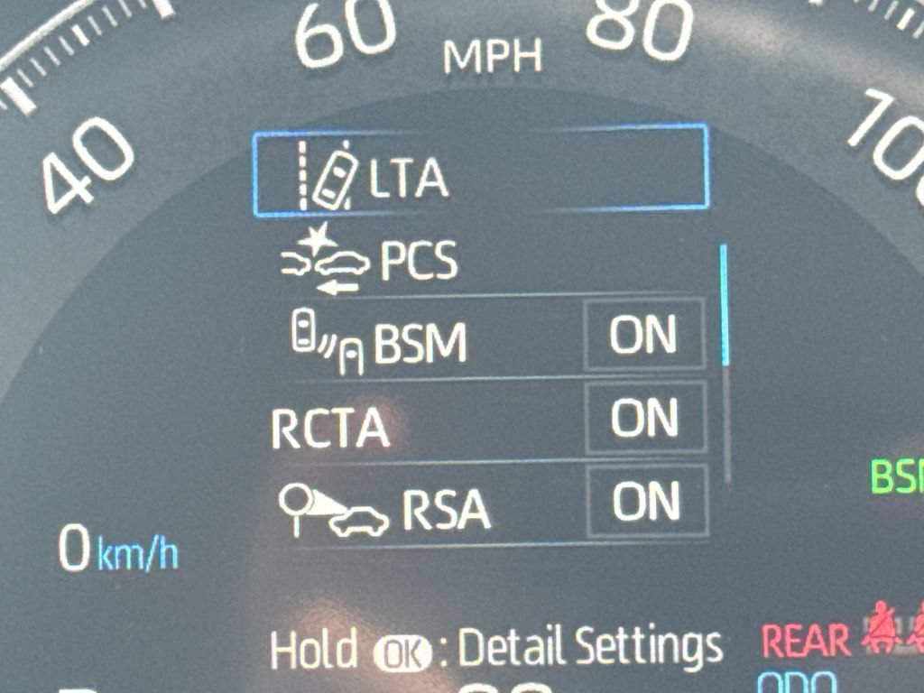 Used 2025 Toyota RAV4 XLE AWD/4WD image 19