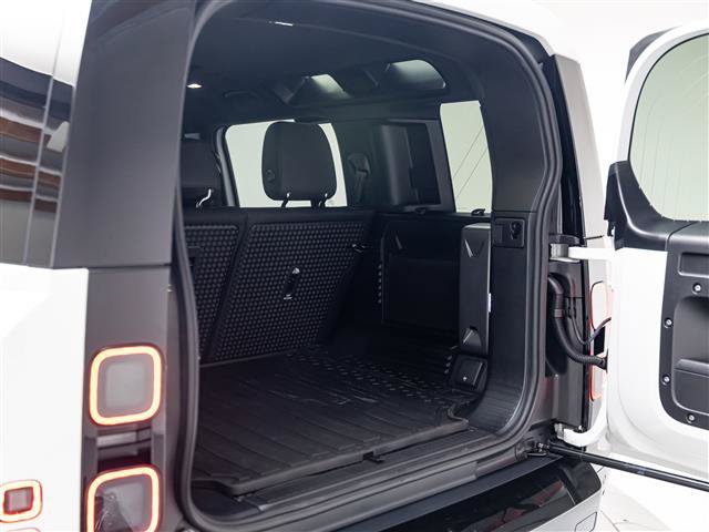 New 2026 Land Rover Defender 110 S AWD/4WD image 34