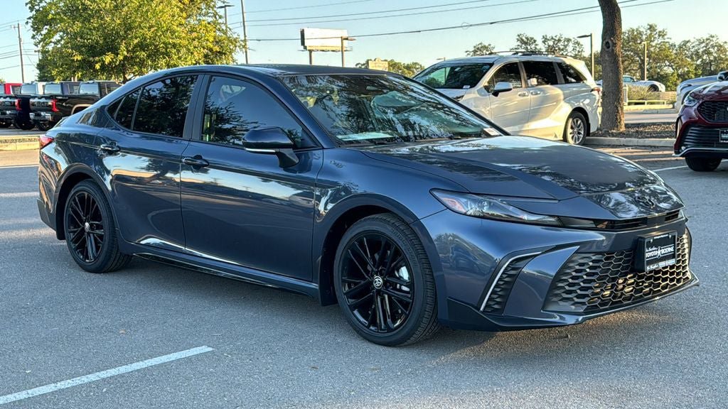 New 2026 Toyota Camry SE FWD image 3