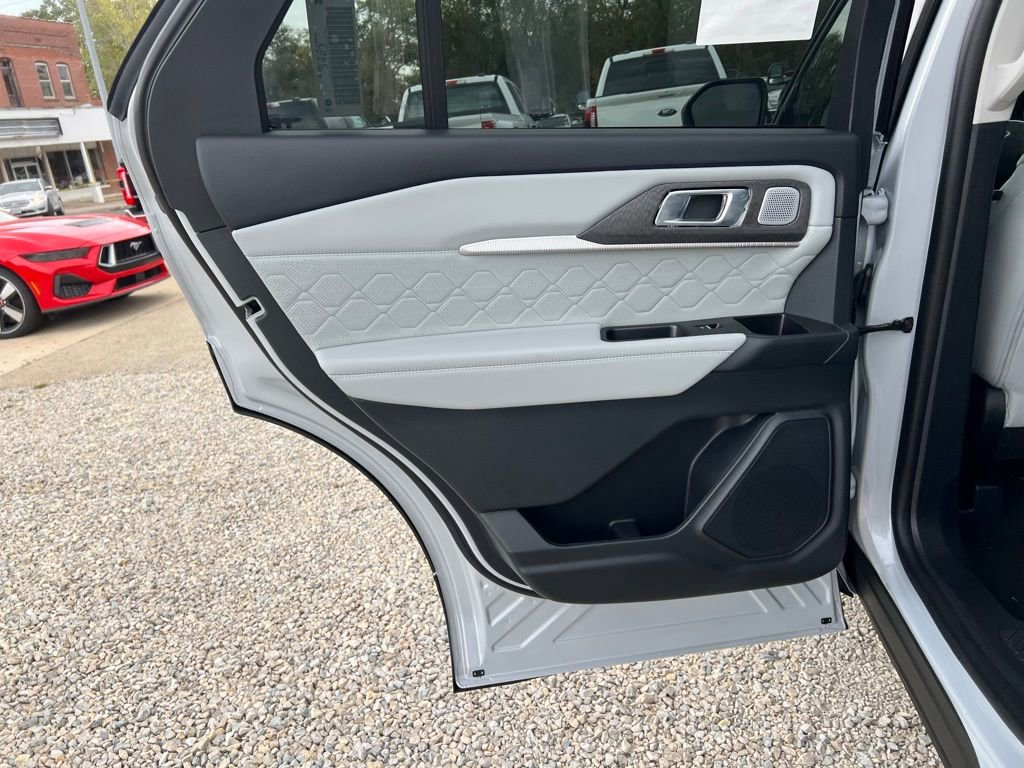 New 2026 Ford Explorer Platinum w/ LUX Leather Package image 14